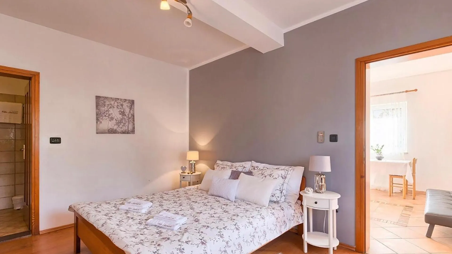 Beautiful Apartment In Stinjan With Wifi