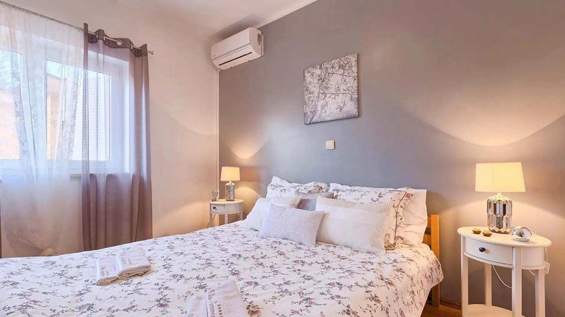 Beautiful Apartment In Stinjan With Wifi Croatia